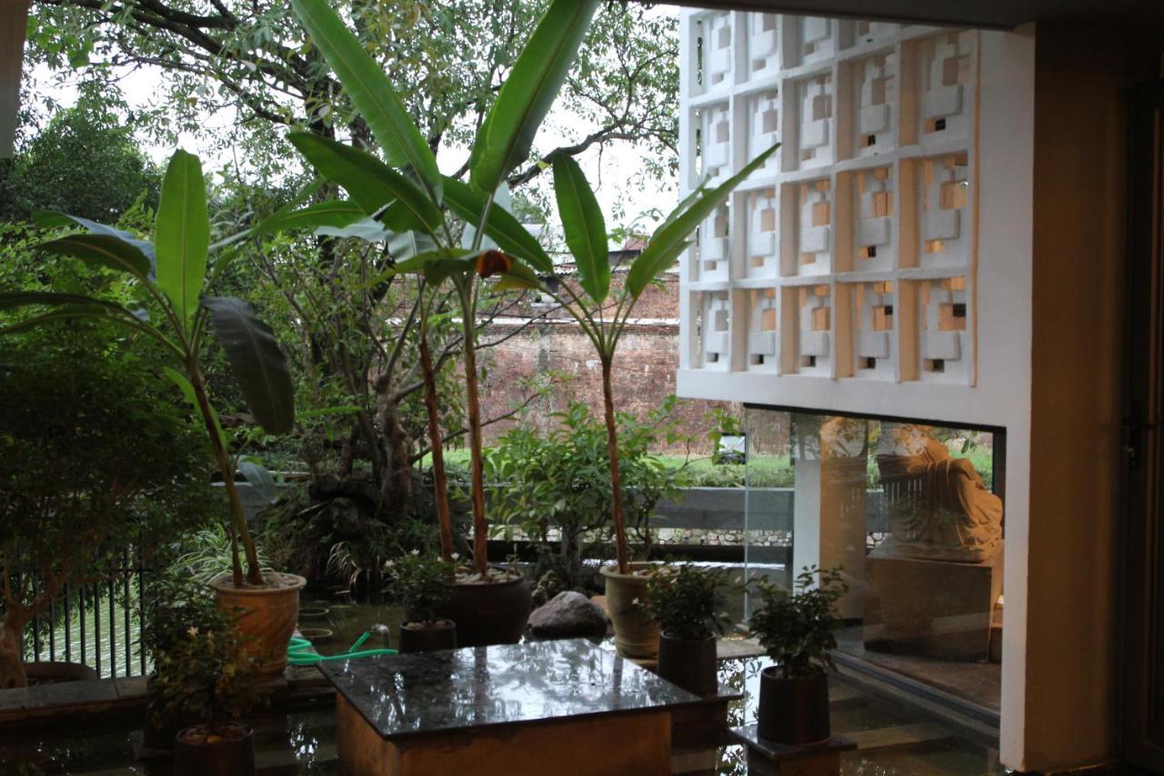 Nam Mua Boutique Hotel Hue Exterior photo